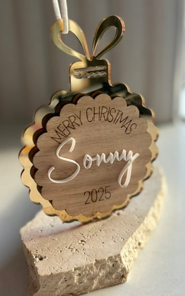 Scalloped "Merry Christmas" Ornament
