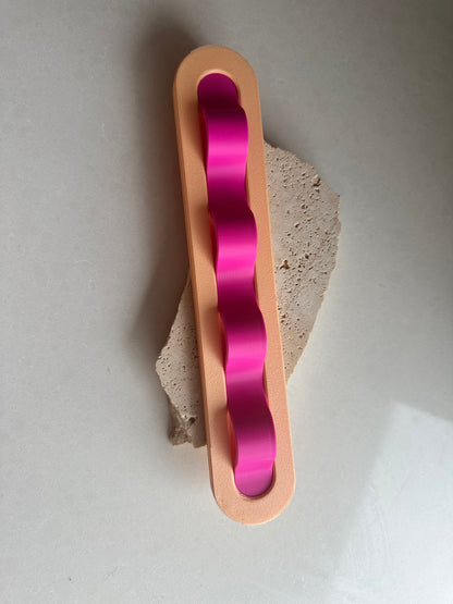 Wavy Wall Sunglass Holder